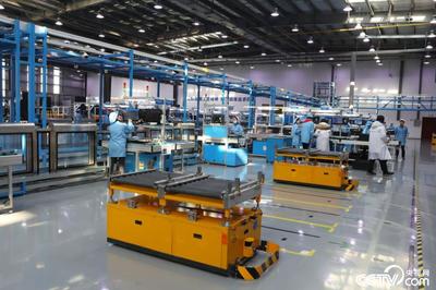 智能+ 開啟產業升級蝶變新引擎 智能制造裝備的引領與變革